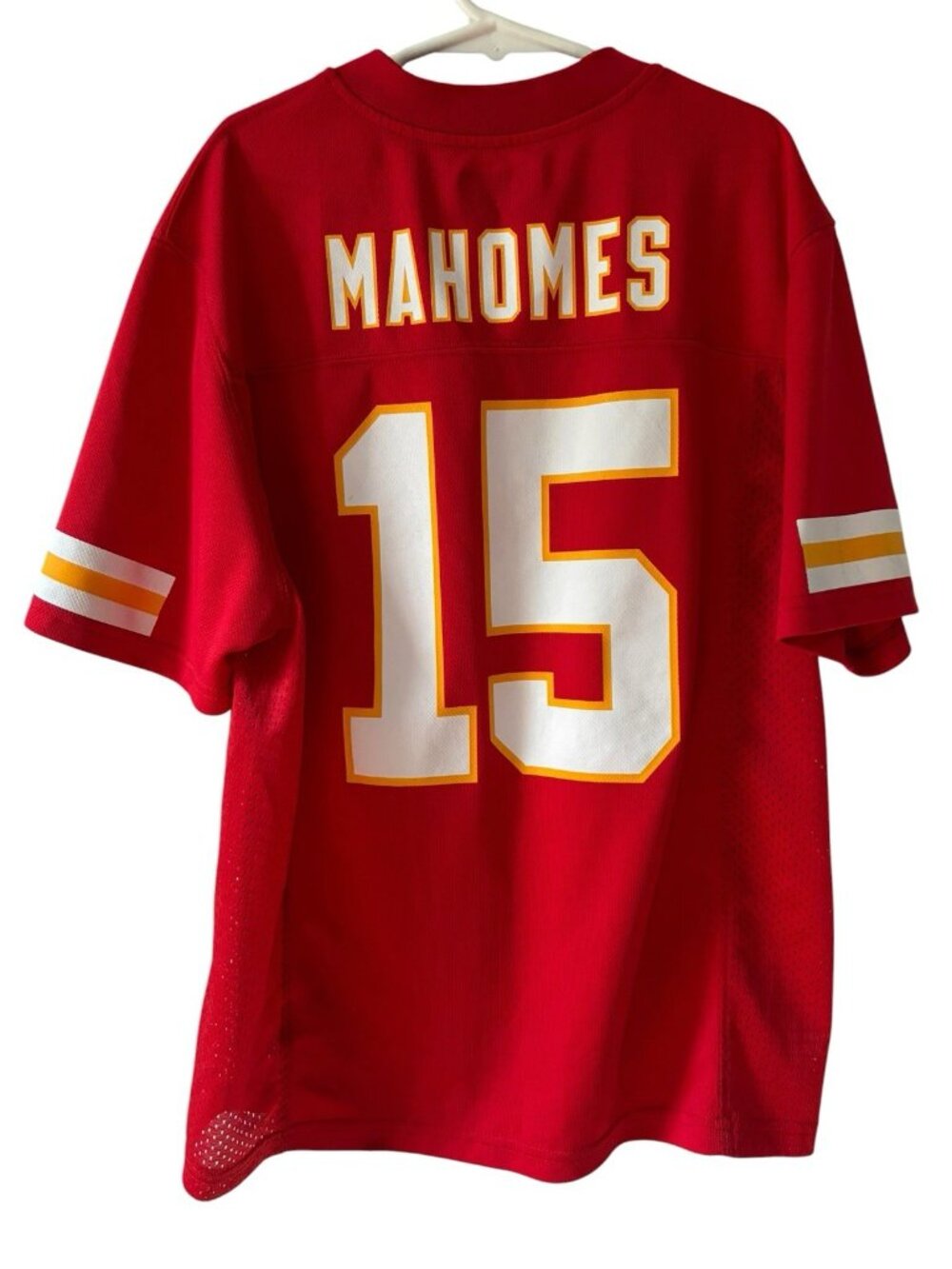 NFL Patrick Mahomes Kansas City Chiefs Jersey Youth Medium 10/12 Red Football